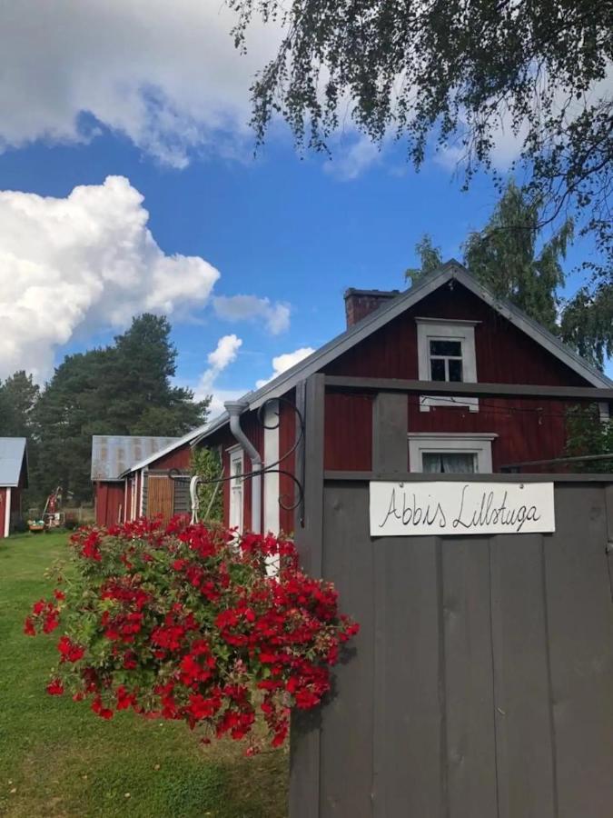 Abbis Lillstuga Alskat Bagian luar foto